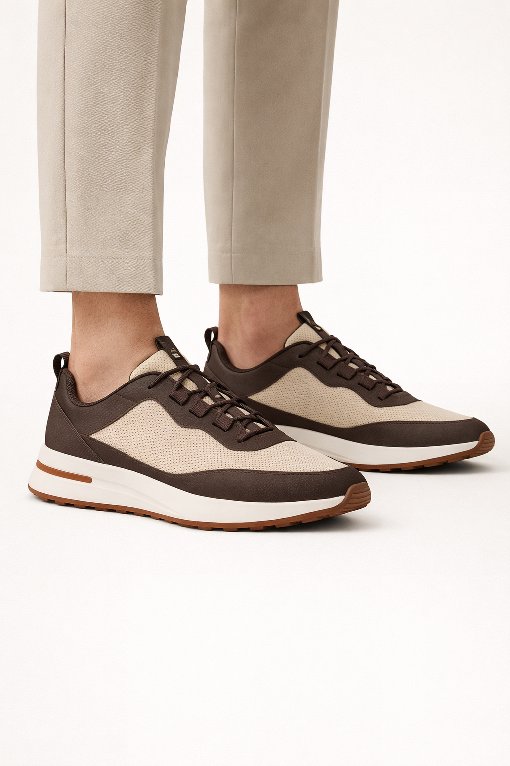 Voyager Couture Sneaker Taupe