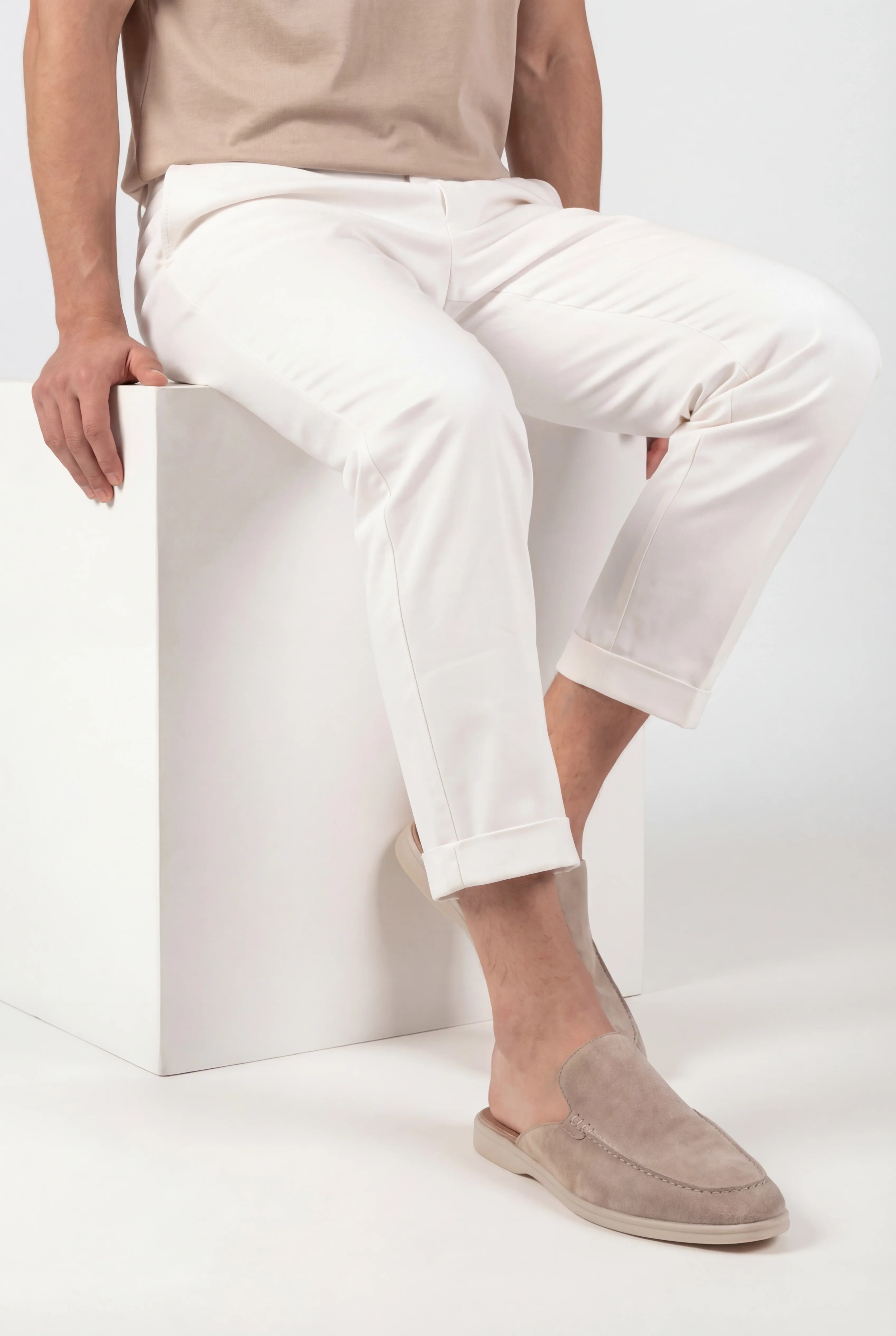 Beige Suède Yacht Loafers
