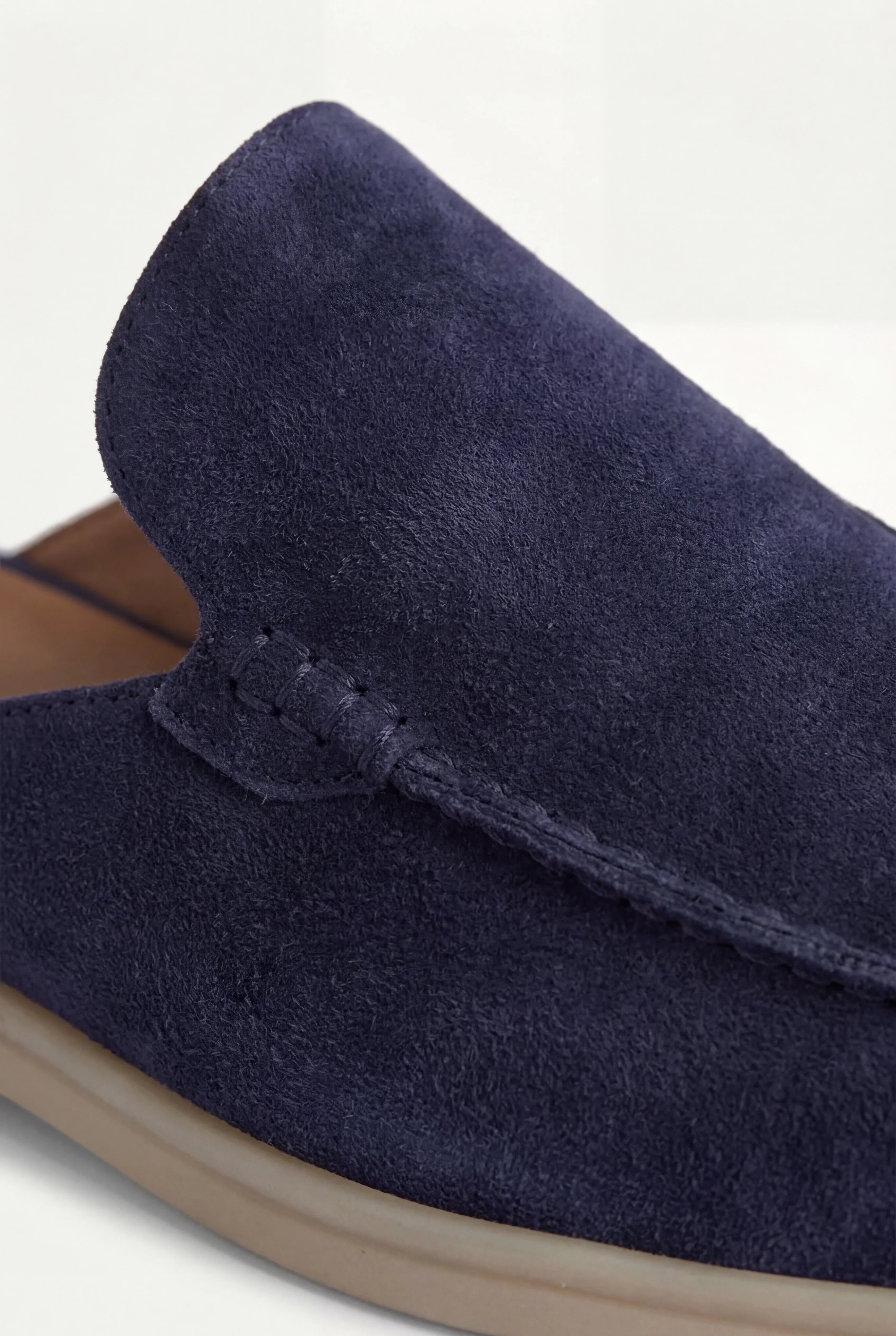 Navy Suède Yacht Loafers