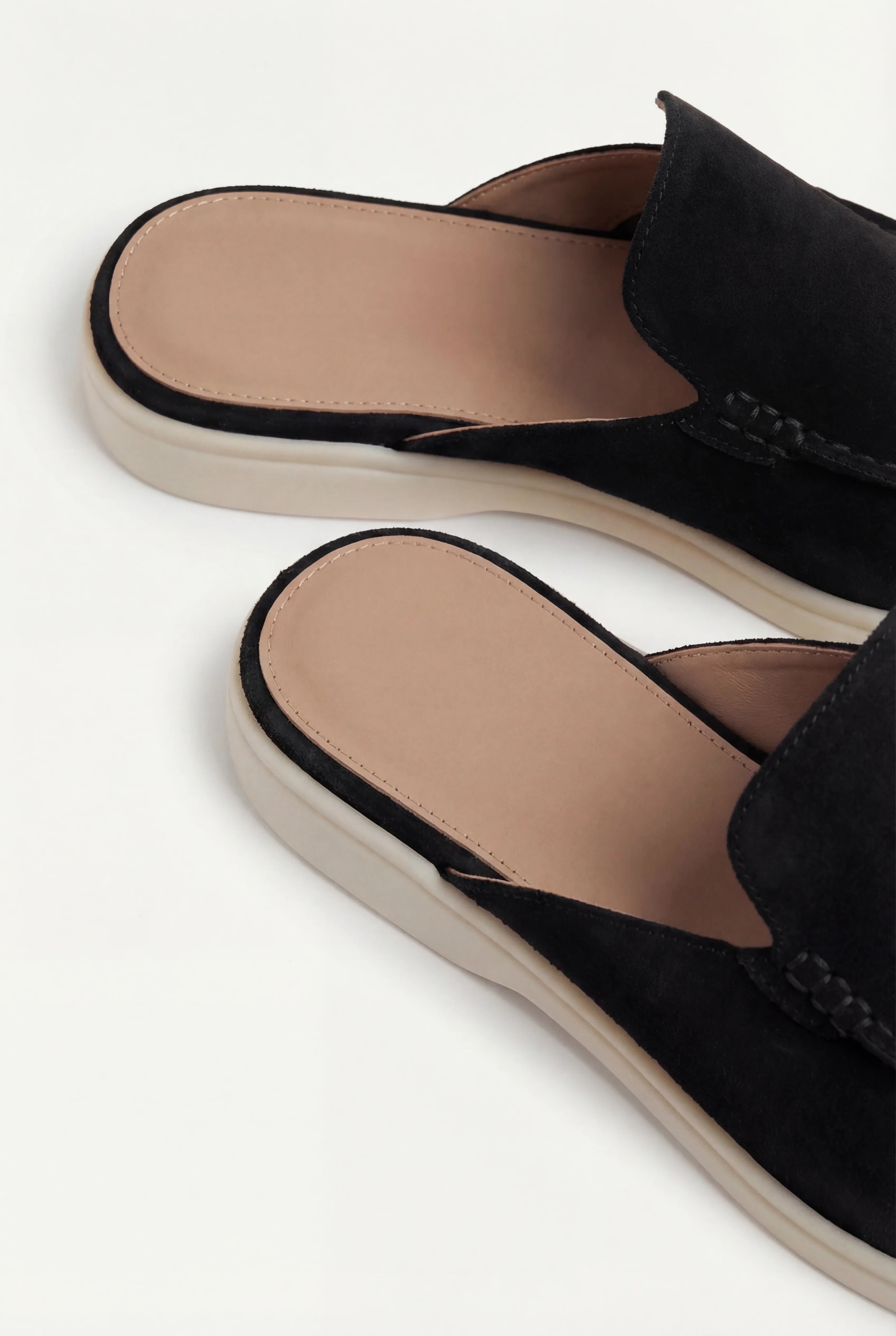 Black Suède Yacht Loafers